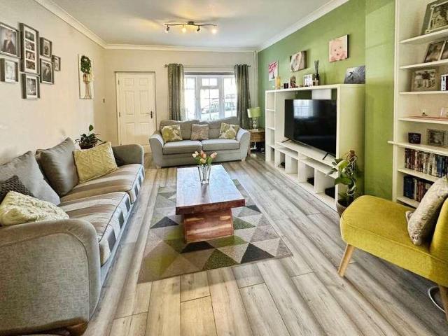 House for sale in Brightlingsea, Dale Hill