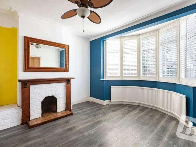 House for sale in Romford, Havering