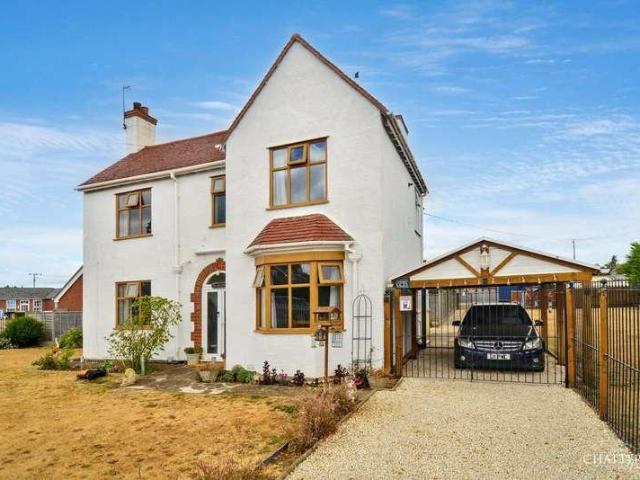 House for sale in Crookhill, Worcestershire