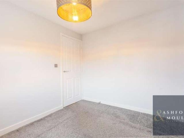 House for sale in Elmton, East Midlands