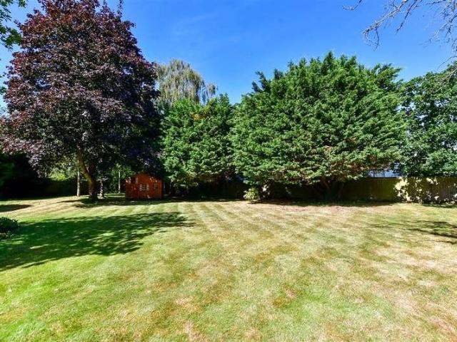 House for sale in Littlecote, West Sussex