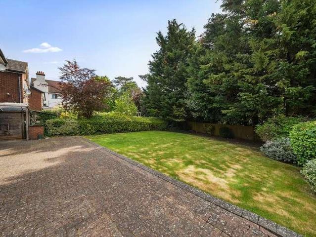 House for sale in Northwood, Northwood