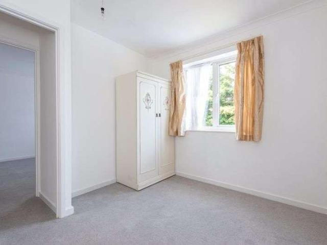 House for sale in Lower Green Esher, Blackhills