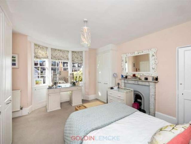 House for sale in Queen's Park, Brighton
