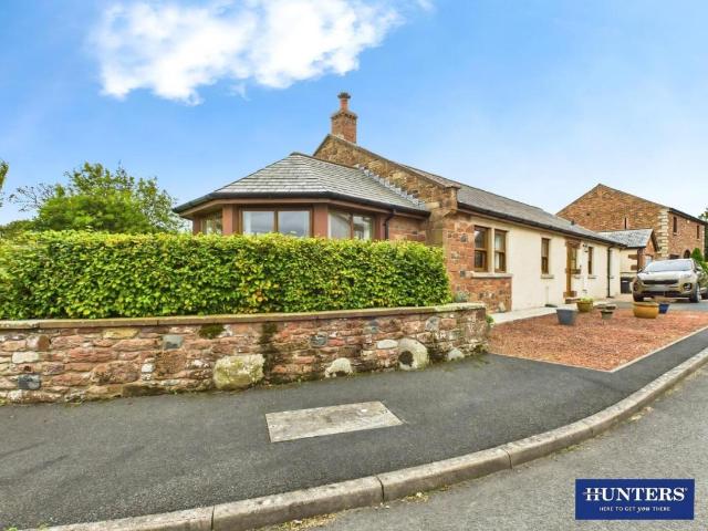 House for sale in Woodside
