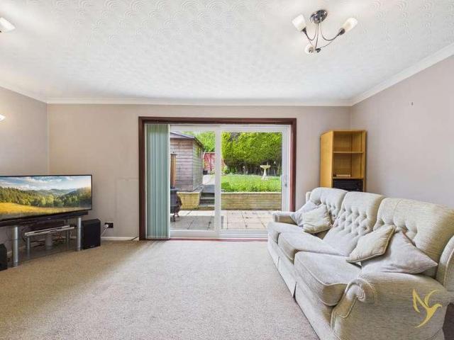 House for sale in Lodge Park, Redditch