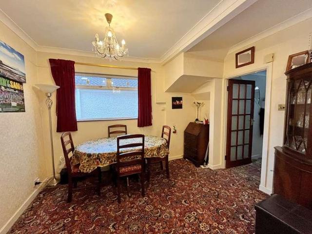 House for sale in London Borough of Ealing, Greenford