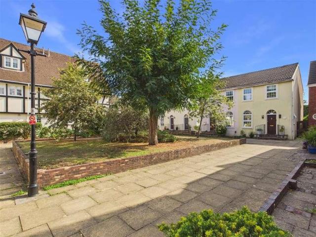 House for sale in Hersham, Elmbridge