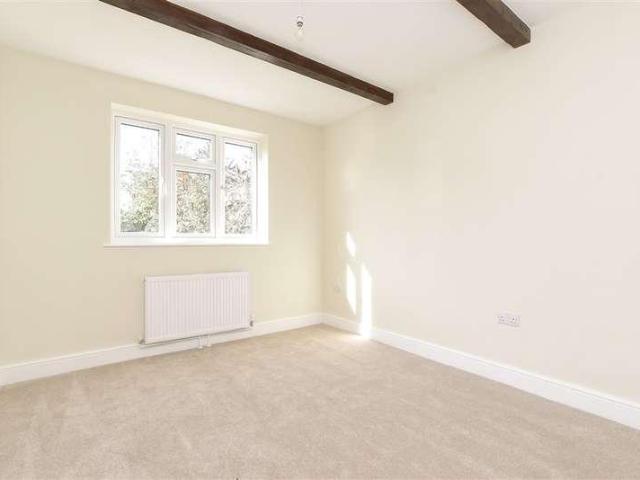 House for sale in The Butts, Kent