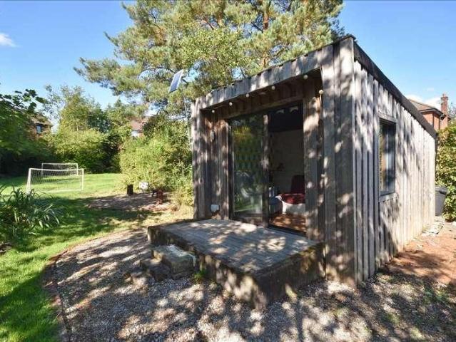 House for sale in Clayton Green, Andertons Mill