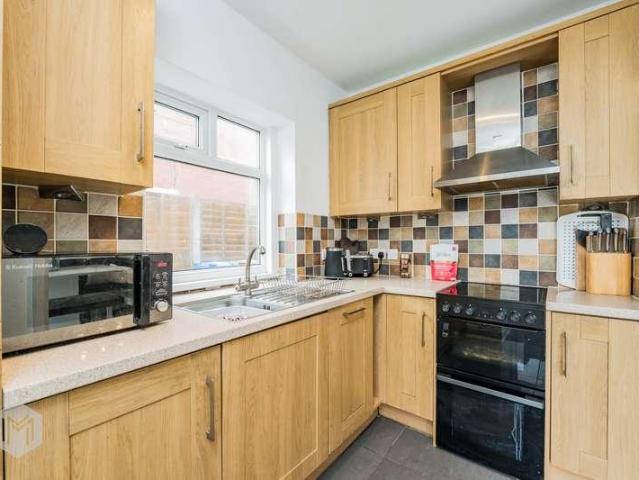 House for sale in Kirklees, Bury