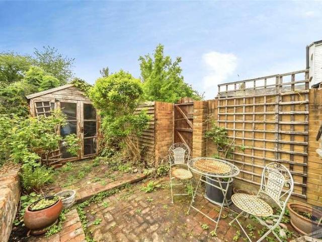 House for sale in Thornborough, Buckinghamshire