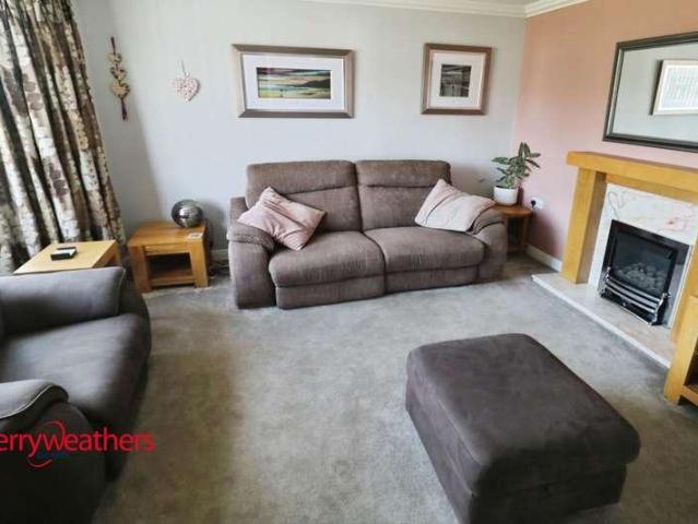 House for sale in Clifton, South Yorkshire