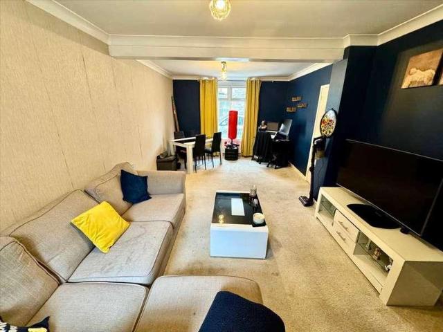 House for sale in Ystrad, Gelli