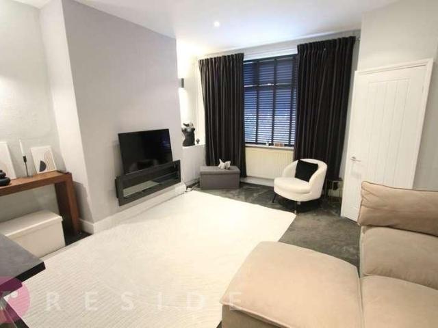 House for sale in Spotland Bridge, Burnedge