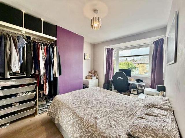 House for sale in Cowlersley, West Yorkshire