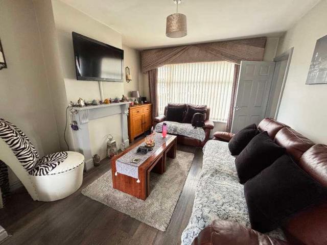 House for sale in Calderstones