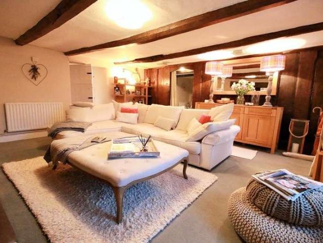 House for sale in Llanbadoc, Wales