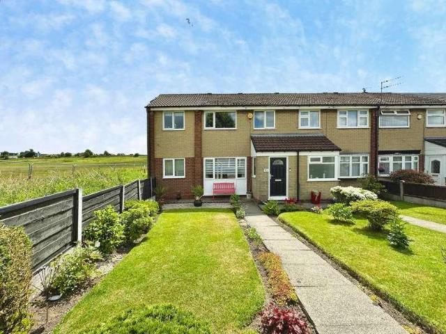 House for sale in Besses o' th' Barn, Bury