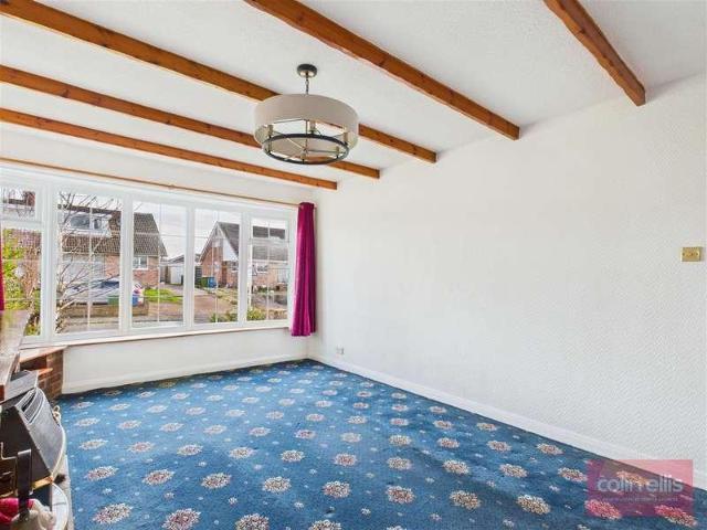House for sale in Cayton