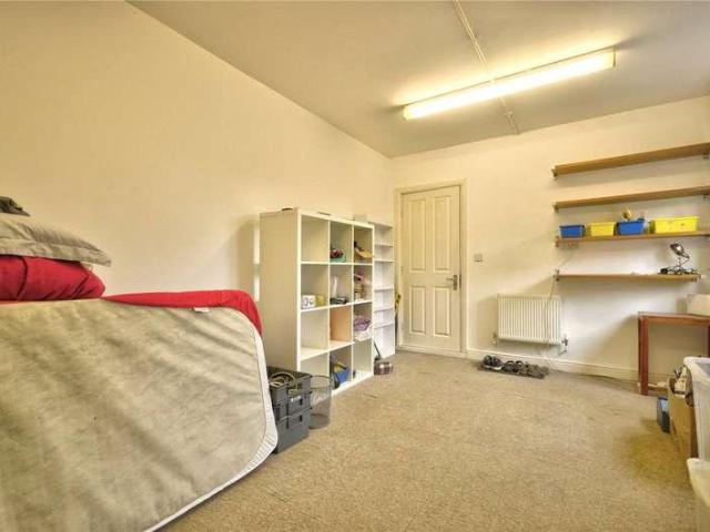 House for sale in Wheelerstreet, Fole