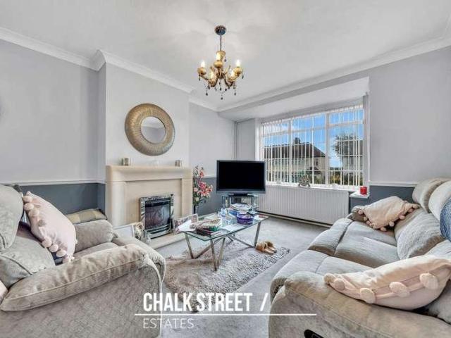 House for sale in London Borough of Havering, Greater London