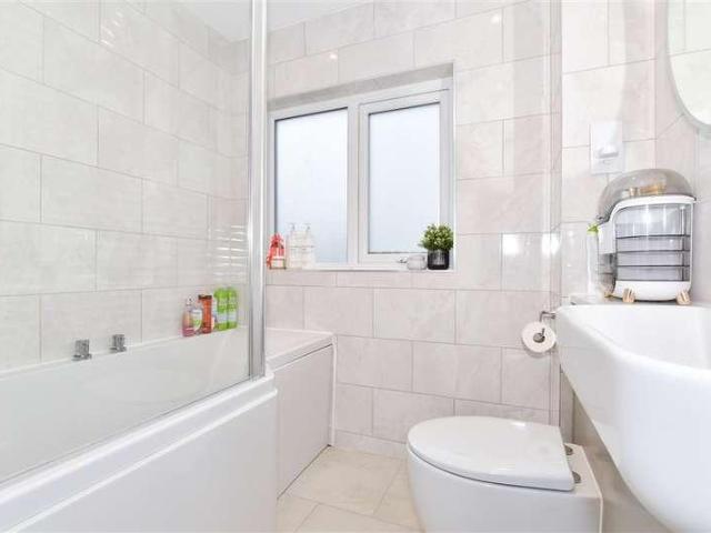 House for sale in Midway, Kent