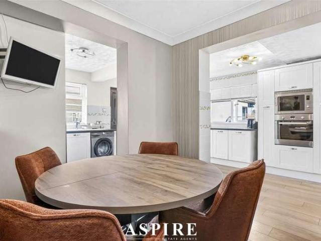 House for sale in Sutton, Barling
