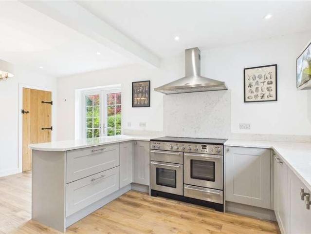 House for sale in Basildon, Upper Basildon