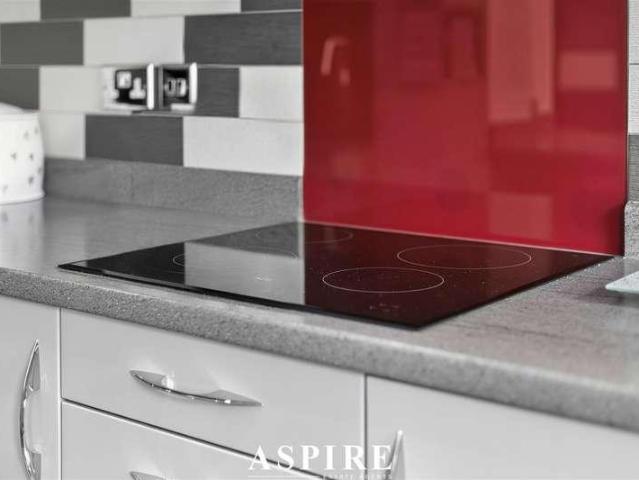House for sale in Elm Park, Greater London
