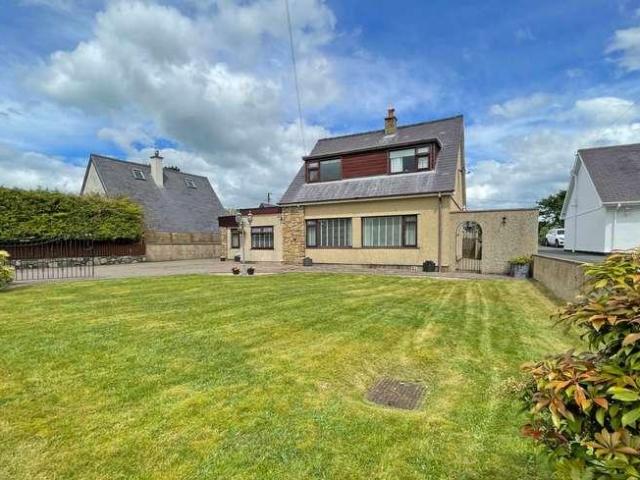 House for sale in Llanrug, Wales