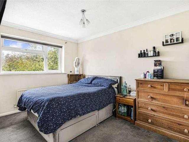 House for sale in Shawfield, Guildford