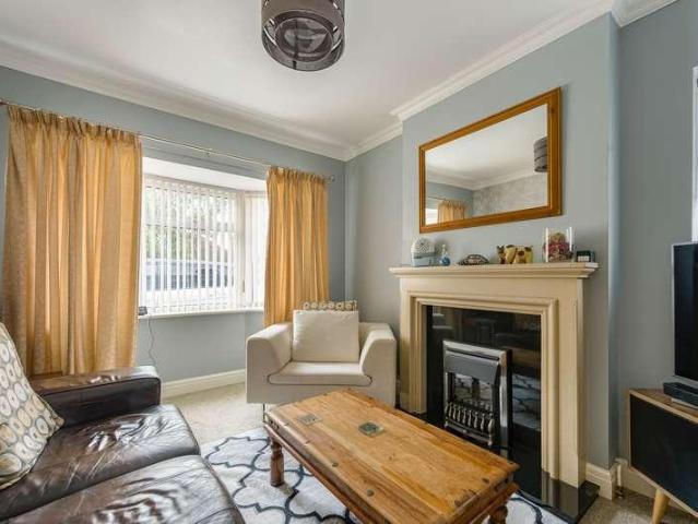 House for sale in Bladon Estate, Boston