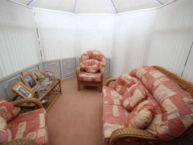 House for sale in Barnsley, Upper Cudworth