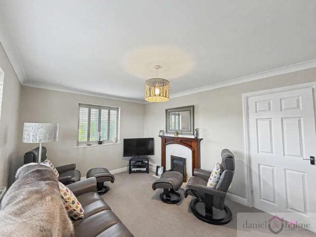 House for sale in Kingsley Moor, Staffordshire
