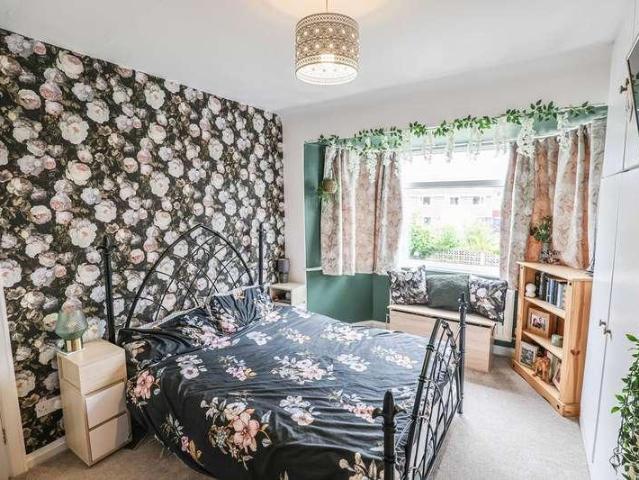 House for sale in Raffles