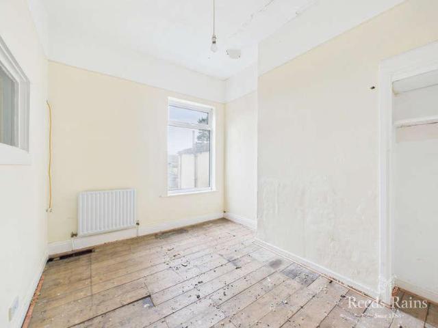 House for sale in Dairycoates, Hull