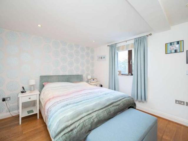 House for sale in Kingsfold, Horsham