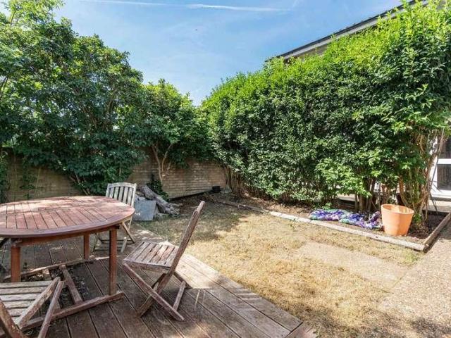 House for sale in Bellfields, Westborough