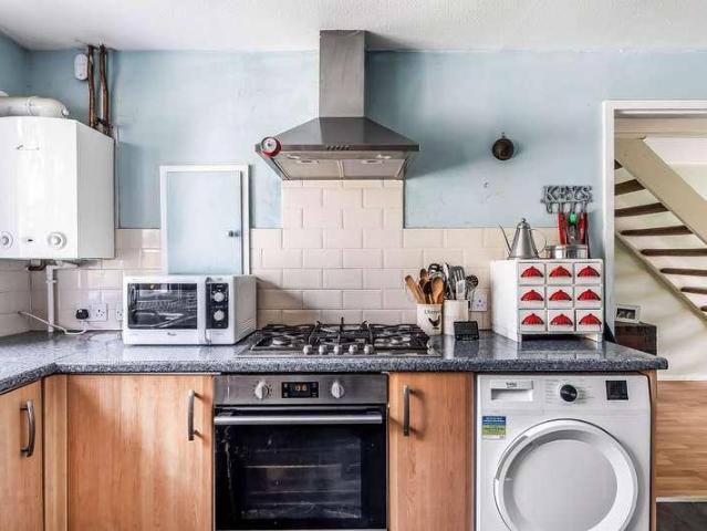 House for sale in Broadwater Down, Sandown Park