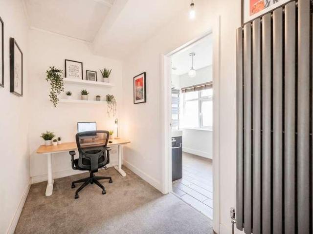 House for sale in Woodley, Wokingham