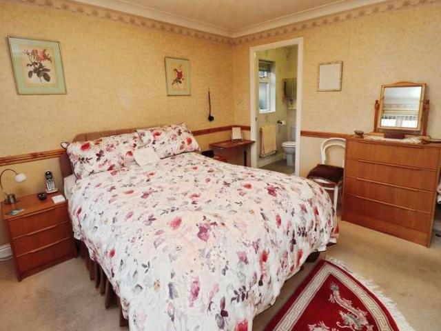 House for sale in Spital, Bebington
