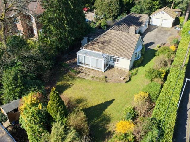 House for sale in Tricketts Cross, Ferndown