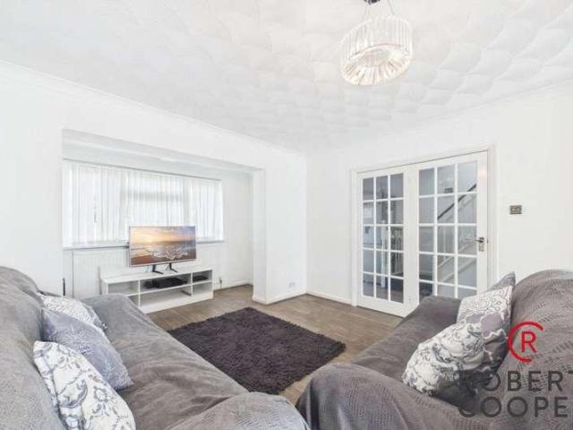House for sale in Ruislip Gardens Retail, Greater London