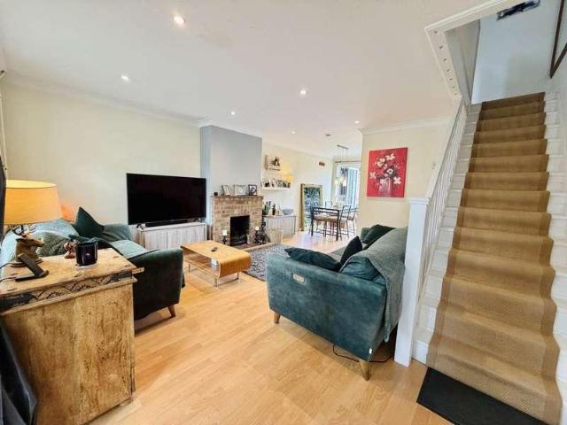 House for sale in Highcroft, Berrick Salome