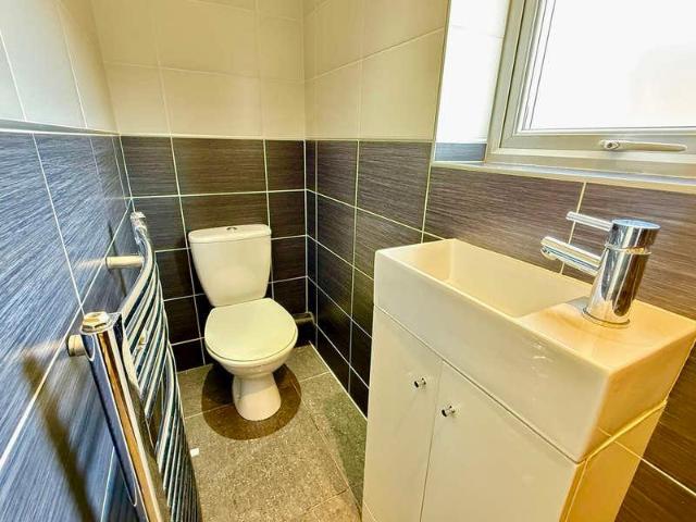 House for sale in Stanford On Avon, Leicestershire