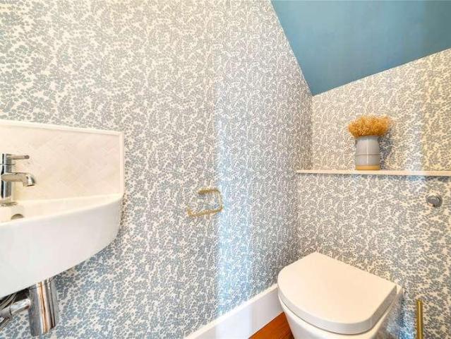 House for sale in Royal Borough of Kingston upon Thames, Greater London
