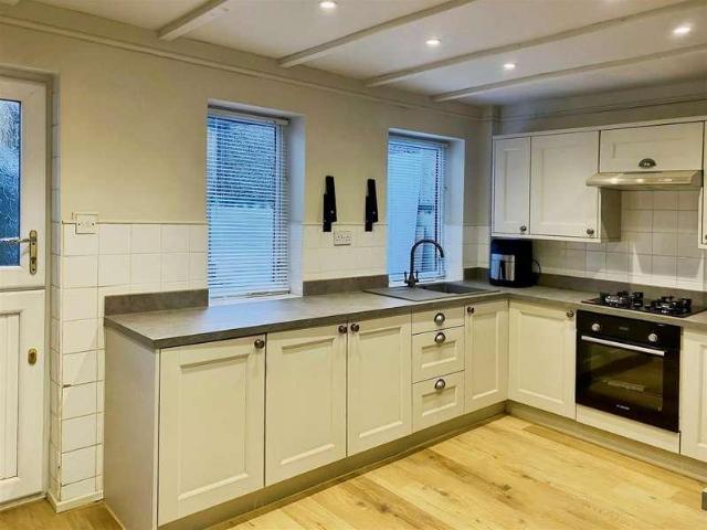 House for sale in Whitkirk, Colton