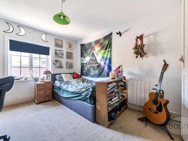 House for sale in Littlecote, West Sussex