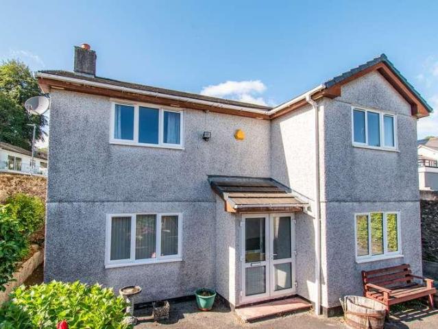 House for sale in Lostwithiel, Cornwall